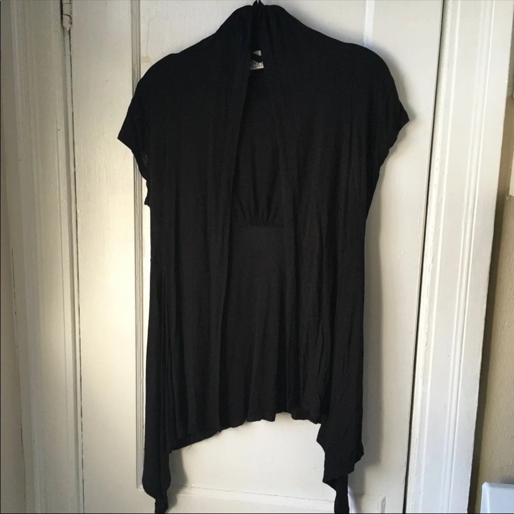 *FREE WITH ANY PURCHASE Short sleeve black overlay size large